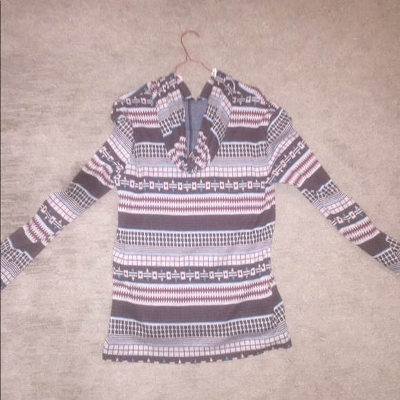 Light Sweater - Picture 2 of 2